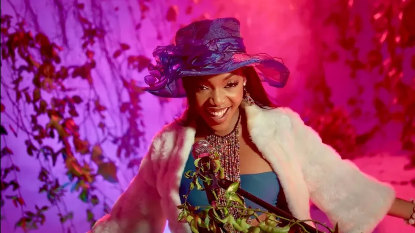 VIDEO: Xouh – Moto (Mp4 Download)