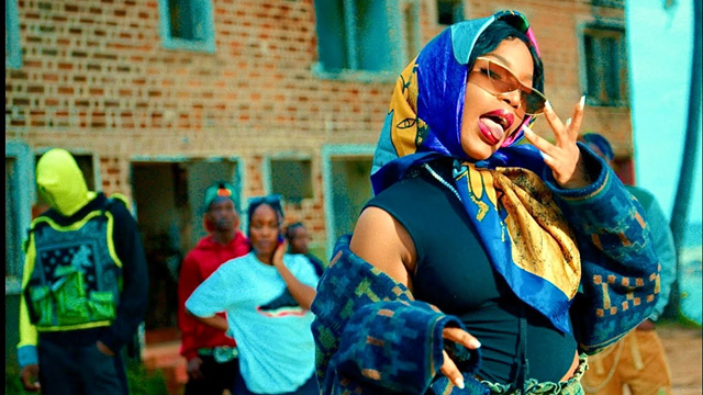VIDEO Xouh – Eeeh