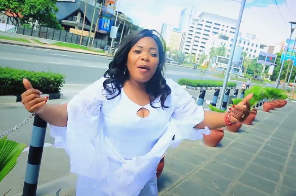 Flora Mwenda – Amefanya Yesu